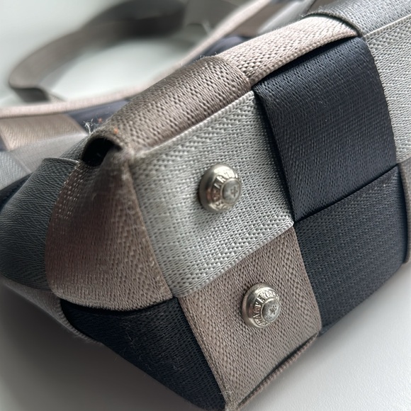 Harvey’s Seatbelt brown shoulder bag - Picture 4 of 15